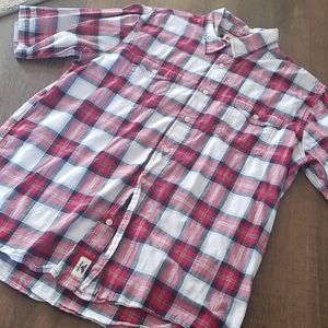 Wrangler short sleeve shirt.
